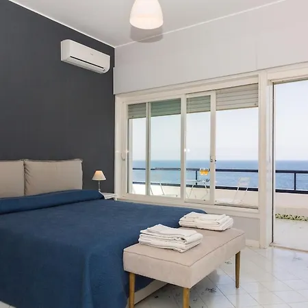 Apartment White & Sea *